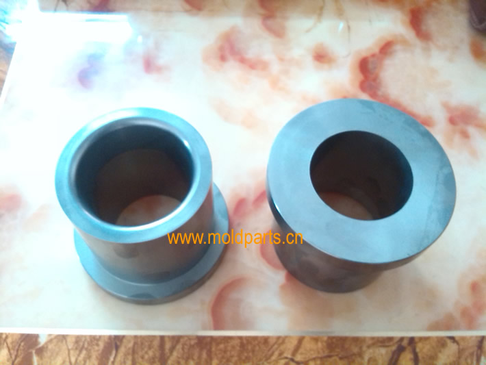 東莞大翔模具配件有限公司專業(yè)生產(chǎn)壓鑄模澆口套，壓鑄模澆口套的材質(zhì)、熱處理、硬度、標(biāo)準(zhǔn)、型號等詳情說明和介紹，您可以通過本頁面下單留言或者發(fā)送詢/報(bào)價