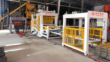 PC磚、透水磚生產(chǎn)現(xiàn)場