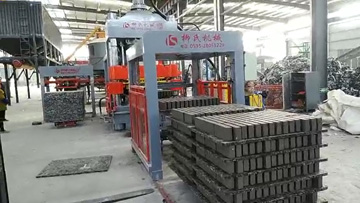 液壓磚機(jī)處理固廢、泥巴磚