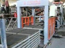 福州PC磚機生產(chǎn)現(xiàn)場，了解PC磚的請進